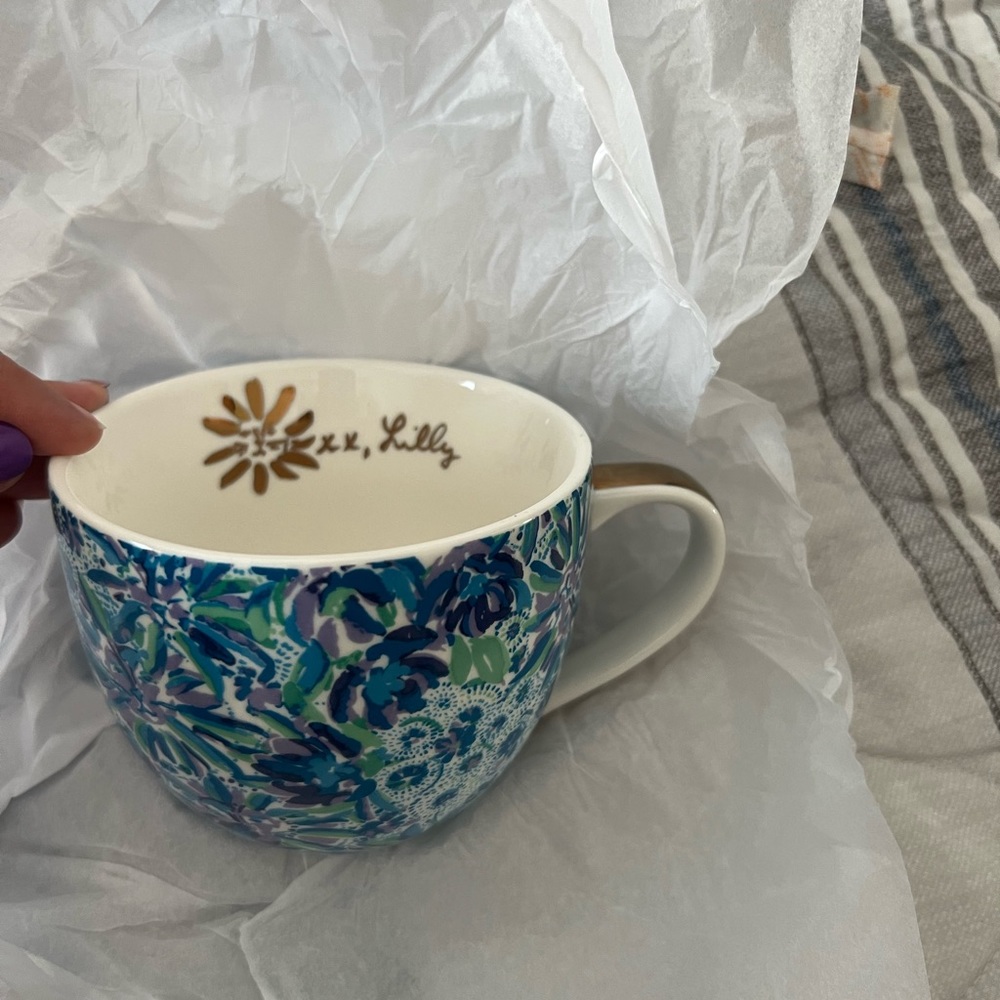 Set of 2 Lily Pulitzer mugs